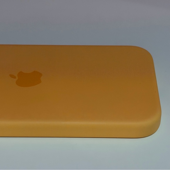 Apple iPhone 15 Silicone Case Orange Sorbet - Picture 10 of 11